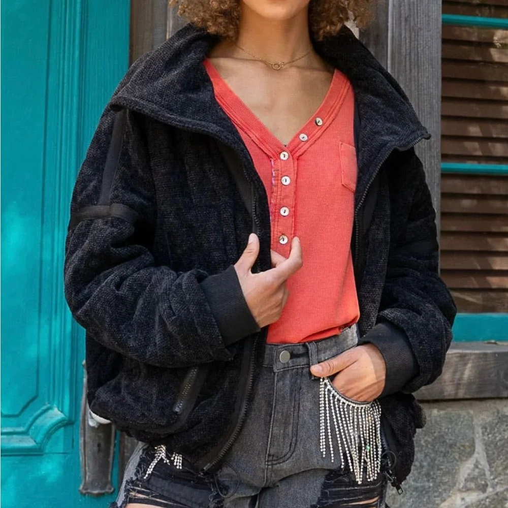 POL Jacket - Picture 1 of 3